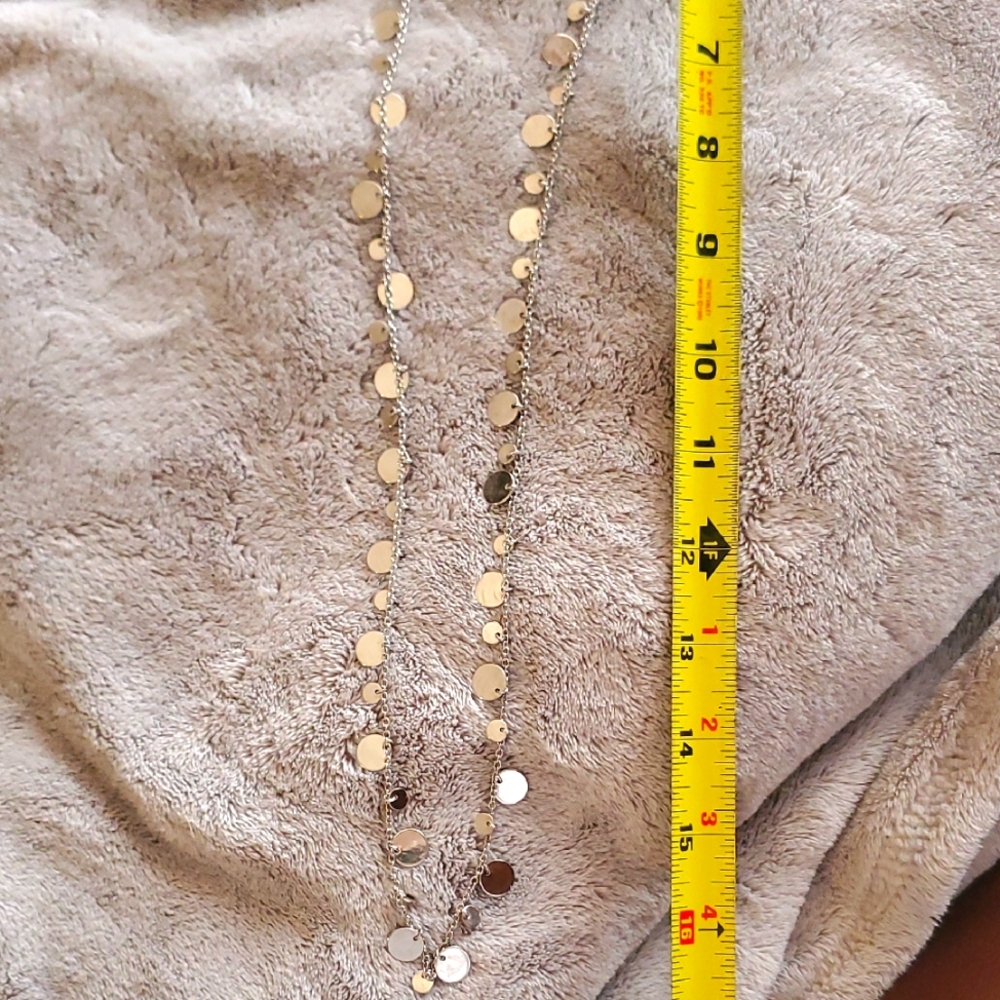 Elegant Silver Disc Necklace